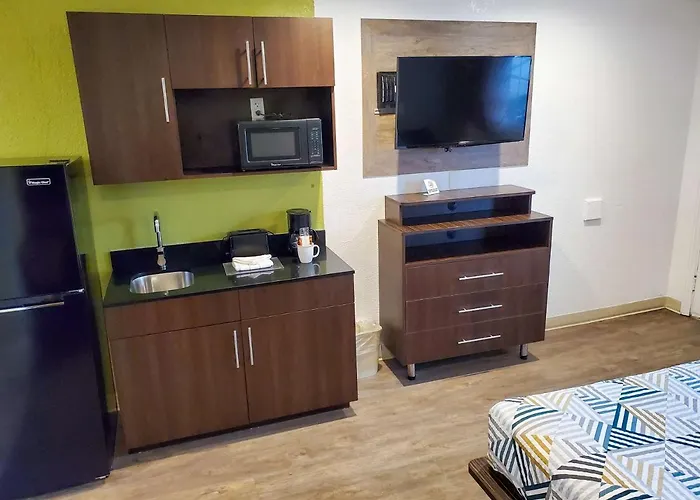 Studio 6-National City, Ca - Naval Base San Diego