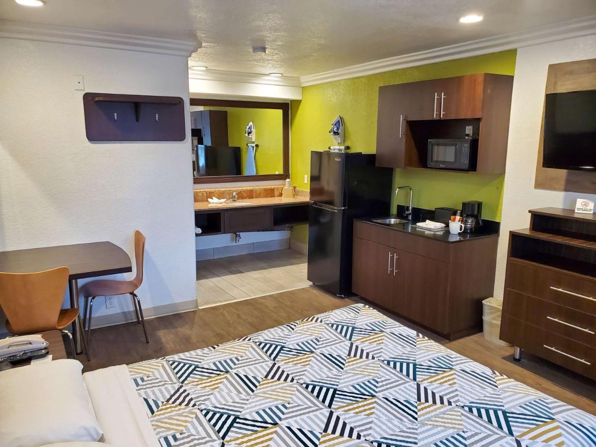 6-national City, Ca - Naval Base San Diego Hotel 2*